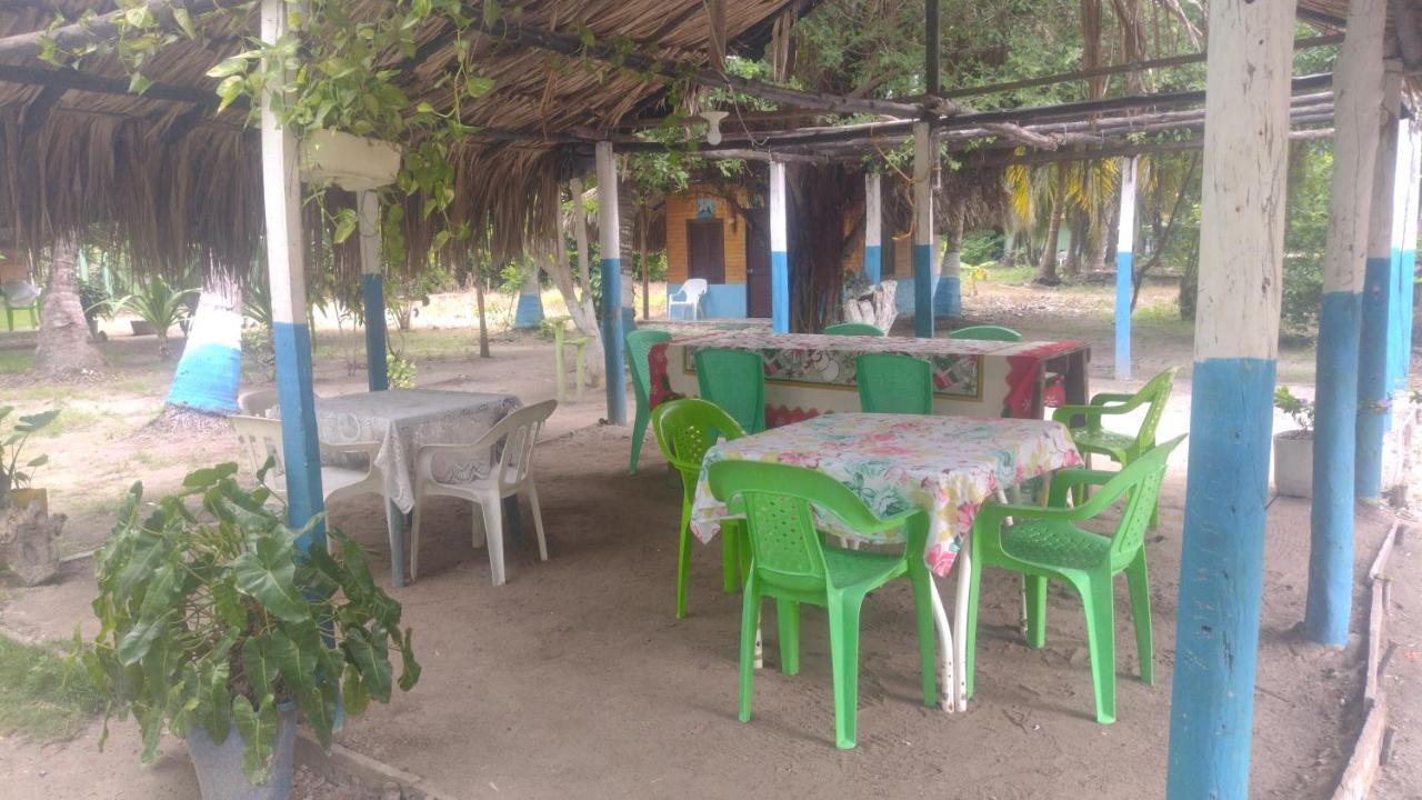 Eco Hostal Los Cocos Isla Grande  Exterior photo