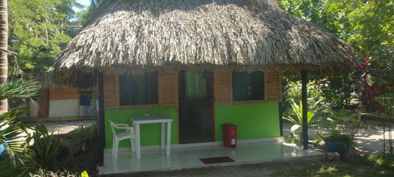 Eco Hostal Los Cocos Isla Grande  Exterior photo