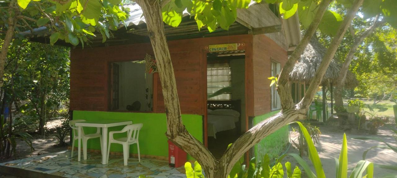 Eco Hostal Los Cocos Isla Grande  Exterior photo