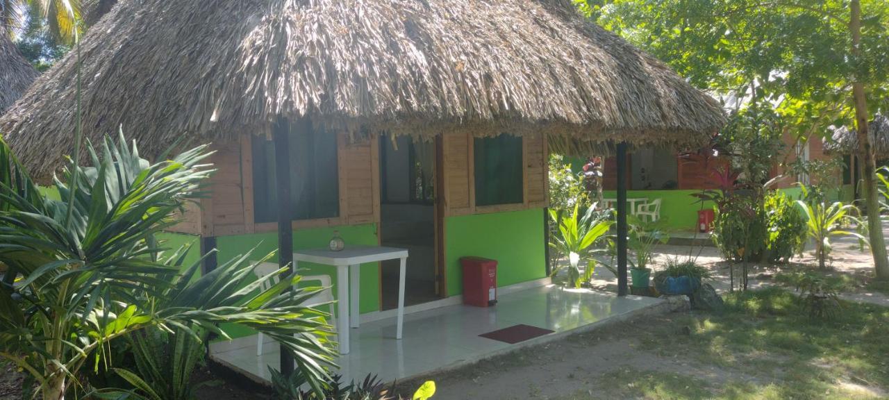 Eco Hostal Los Cocos Isla Grande  Exterior photo